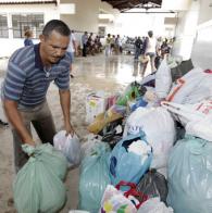 Voluntárias Sociais distribuem doações para vítimas da chuva