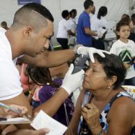 Voluntárias levam lazer e serviços às mães da comunidade de Valéria