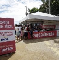 Voluntárias levam lazer e serviços às mães da comunidade de Valéria