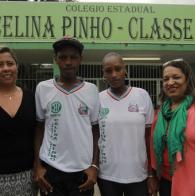 Irmãos voltam a estudar após perder família em deslizamento
