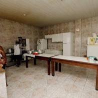 Parceria das Voluntárias Sociais e Casa Cor reforma creche e abrigo