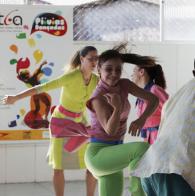 Voluntárias Sociais e Balé do TCA promovem apresentação no bairro Fazenda Grande do Retiro