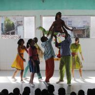 Voluntárias Sociais e Balé do TCA promovem apresentação no bairro Fazenda Grande do Retiro