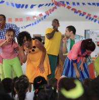 Projeto Pílulas Dançadas leva cultura à escola municipal do Costa Azul
