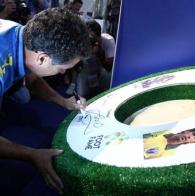 Público do show em prol do Martagão assiste a treino da Seleção