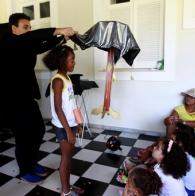As Voluntárias Sociais da Bahia estão realizando diversas atividades em homenagem ao mês das crianças direcionadas às crianças de 10 creches em Salvador Creches assistidas pelas VSBA comemoram mês das crianças