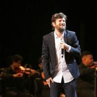 O cantor, Saulo Fernandes  Voluntárias Sociais realizam 2° show em prol do Martagão Gesteira