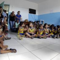 A visita do Bahia Cordas faz parte do Projeto Arte, Cultura e Lazer na Comunidade, desenvolvido pelas Voluntárias Sociais da Bahia (VSBA) em parceria com a Osba e o Balé do Teatro Castro Alves (TCA) VSBA e Osba levam música erudita a creche comunitária em Pirajá