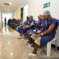 Cerca de 200 idosos são atendidos por um mutirão de cirurgias de catarata  Voluntárias Sociais proporcionam cirurgias de catarata a 200 idosos