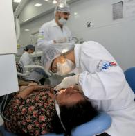 Voluntárias Sociais da Bahia promovem a Feira Cidadã, levando a população atendimento odontológico, oftalmológico, exames de prevenção ao câncer e emissão de documentos, no município de Porto Seguro Voluntárias Sociais levam Feira Cidadã a Porto Seguro