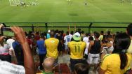Público do show em prol do Martagão assiste a treino da Seleção