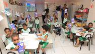 Entrega de Materiais pedagógicos em escolas comunitárias